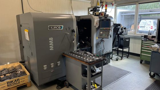 Weitere Ansicht der CNC-Fertigungshalle von RATIO-CUT