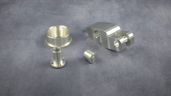 Aluminium-Komponenten in verschiedenen Formen